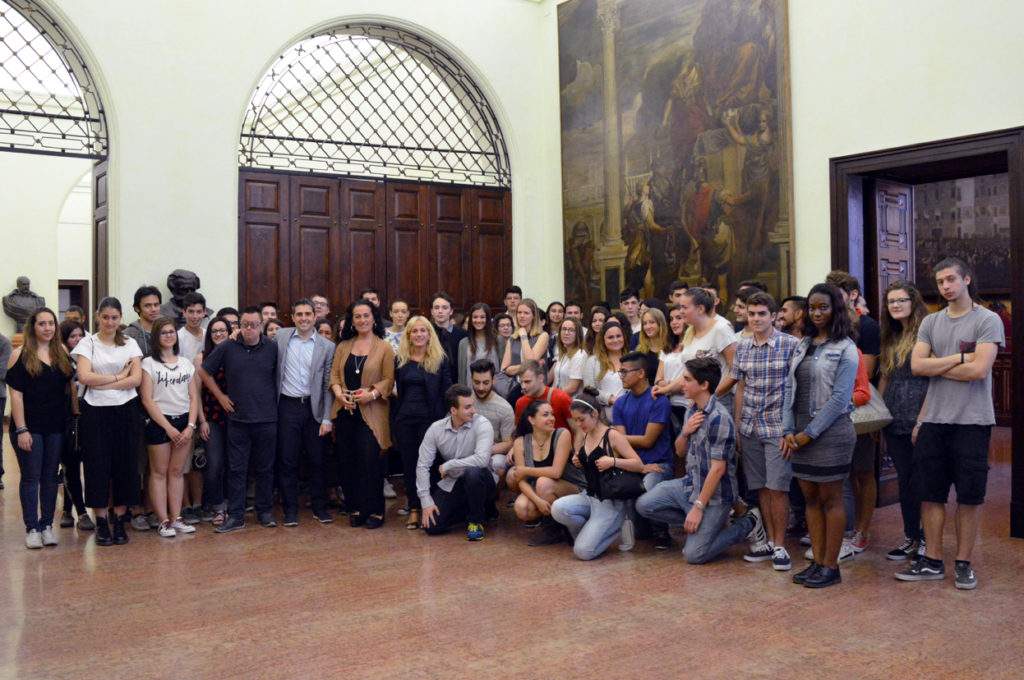 Studenti Sala ConsiglioPIzzarotti