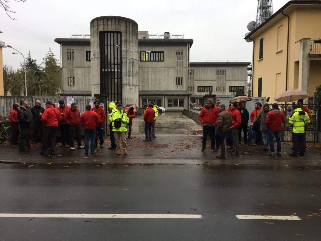 lavoratori-tim-protesta-in-via-po