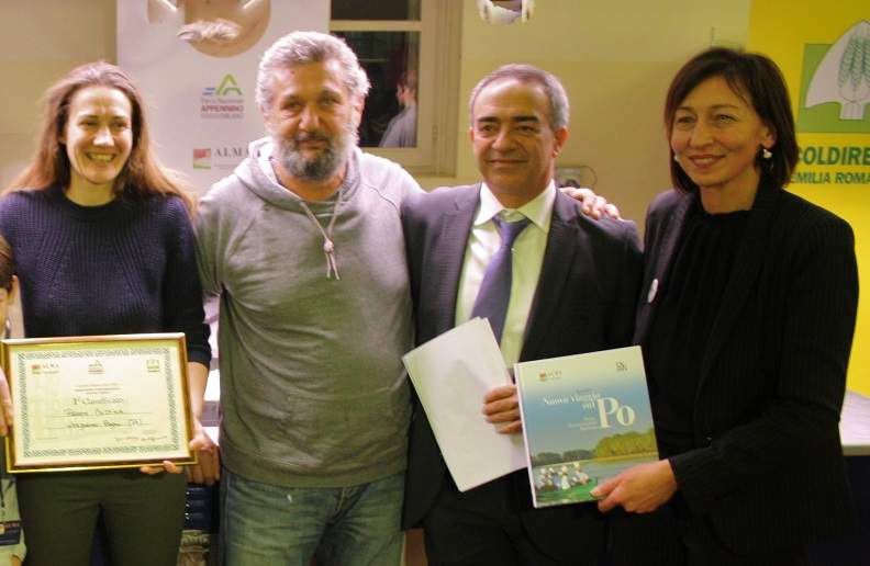 Valentina Cipelli “podere Cristina”, Ivano Gandolfi, cuoco dell’agriturismo, Giuseppe Vignali, direttore del Parco Appennino Tosco-Emiliano, Maria Adelia Zana, responsabile Campagna Amica Emilia Romagna