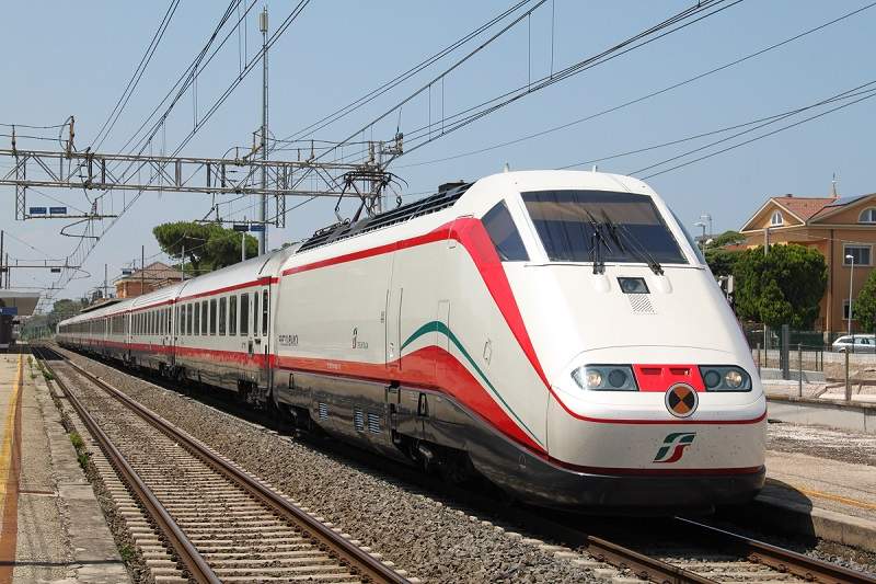 Frecciabianca treno