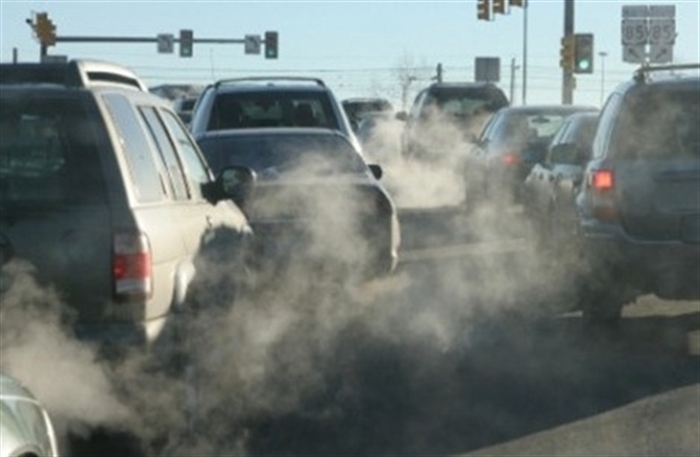Traffico inquinamento smog polveri sottili